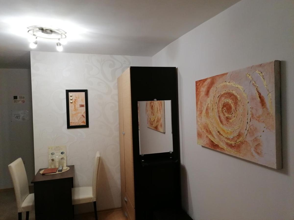 Petkov Family Hotel Blagoevgrad Bagian luar foto