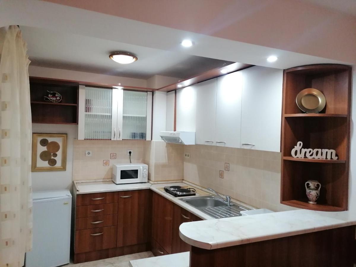 Petkov Family Hotel Blagoevgrad Bagian luar foto
